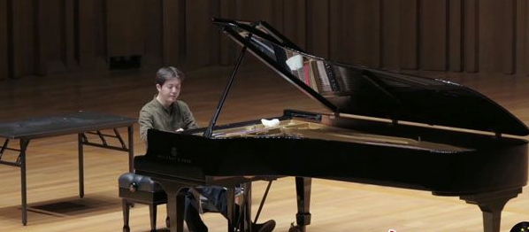 李云迪最新纪录片上线 以古典音乐诠释匠心精神